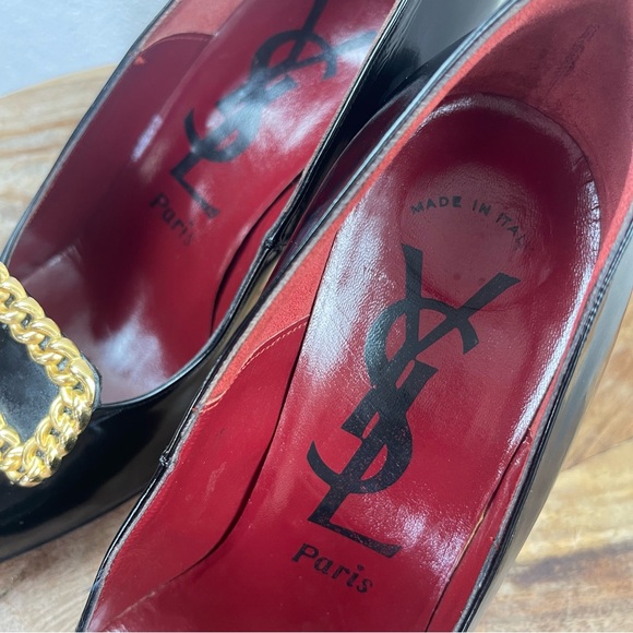 Vintage l 70s 7M YSL Paris Tailored Black Patent Leather Gold Chain Buckle Heels - Picture 10 of 15